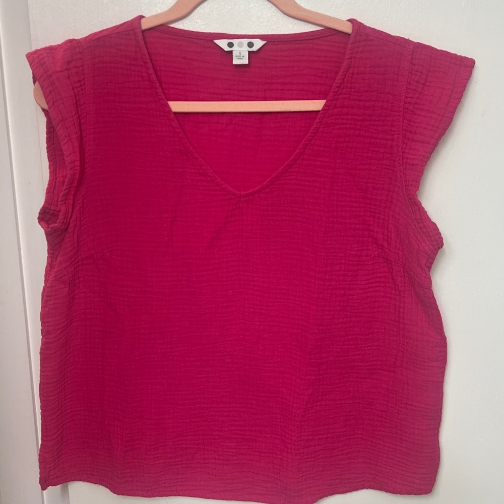 Three Dots, Fuchsia V-Neck Short Sleeve Top, Double Gauze, 100% Cotton, Small - Picture 2 of 9